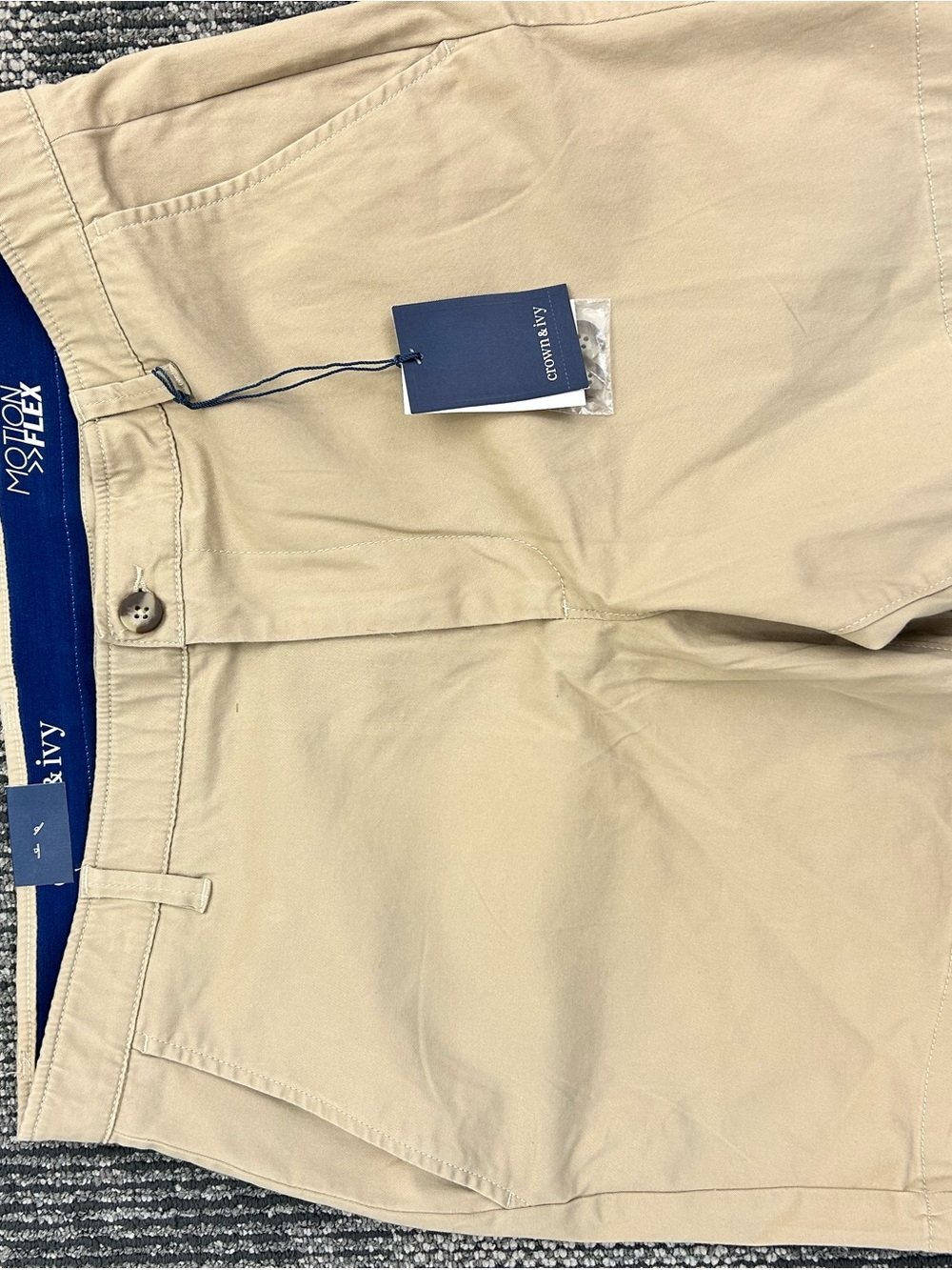 crown & ivy Men’s Tan Stretch Chino Pants